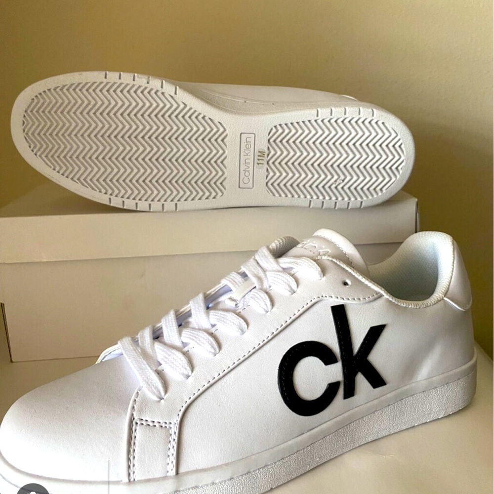 Calvin Klein Laredo like new